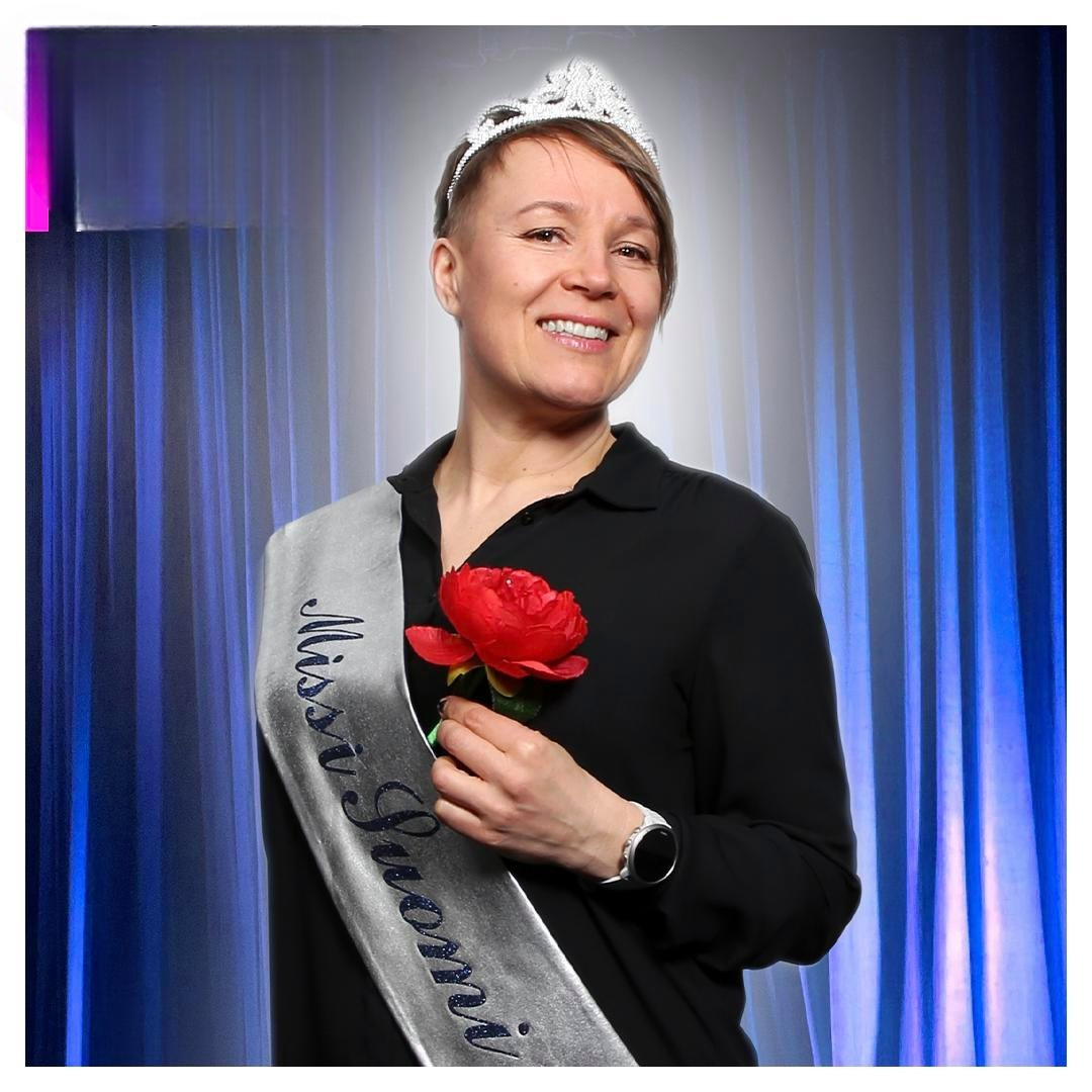 sanna pirkkalainen ikä